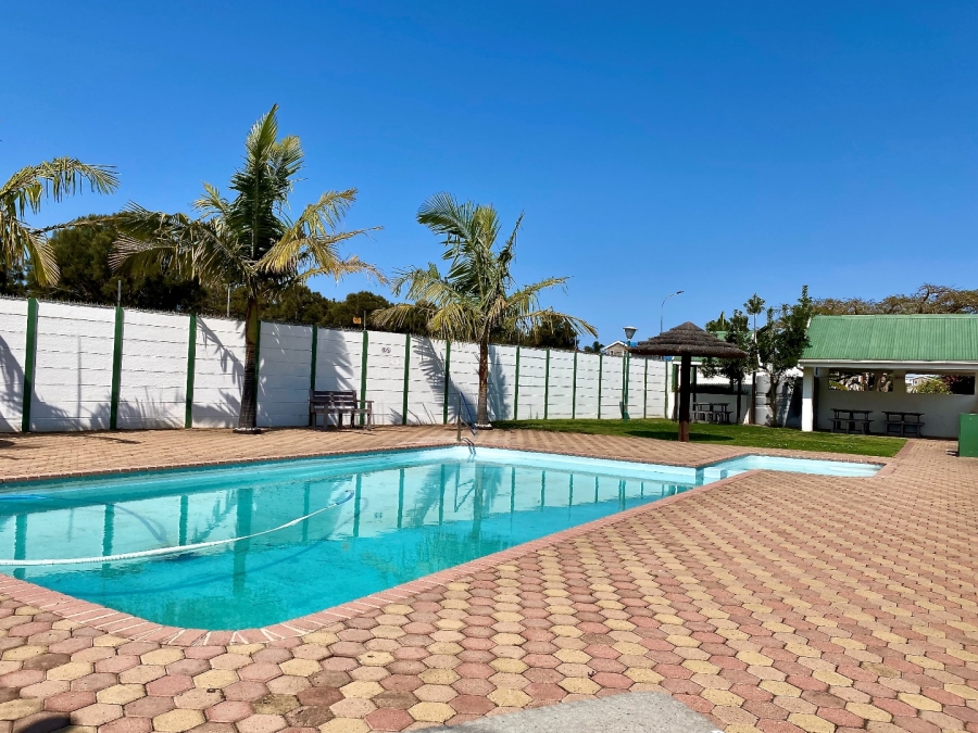 2 Bedroom Property for Sale in Hartenbos Central Western Cape